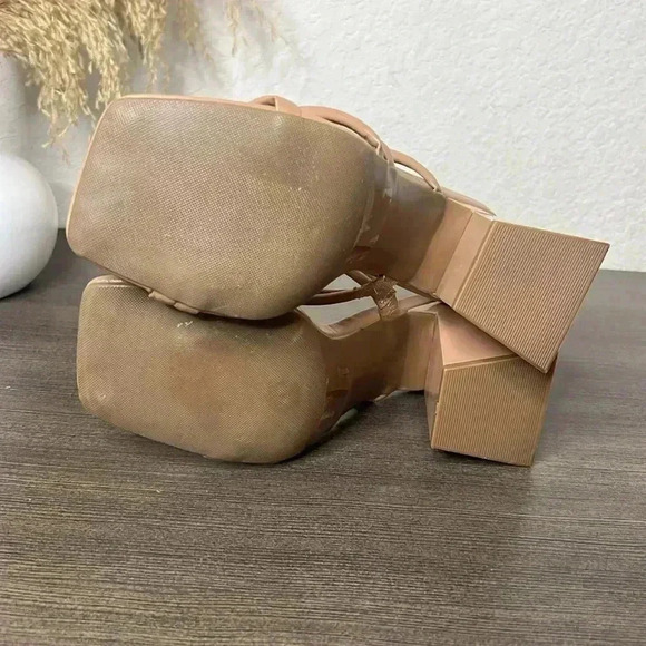 Abound Strappy Nude Sandals - Picture 12 of 13